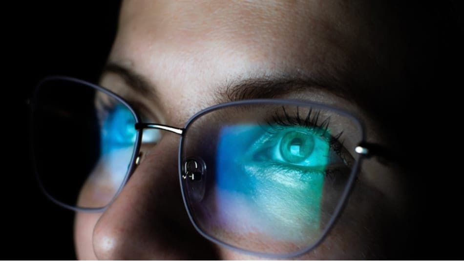 Sinine valgus ja silmade kaitse - faktid