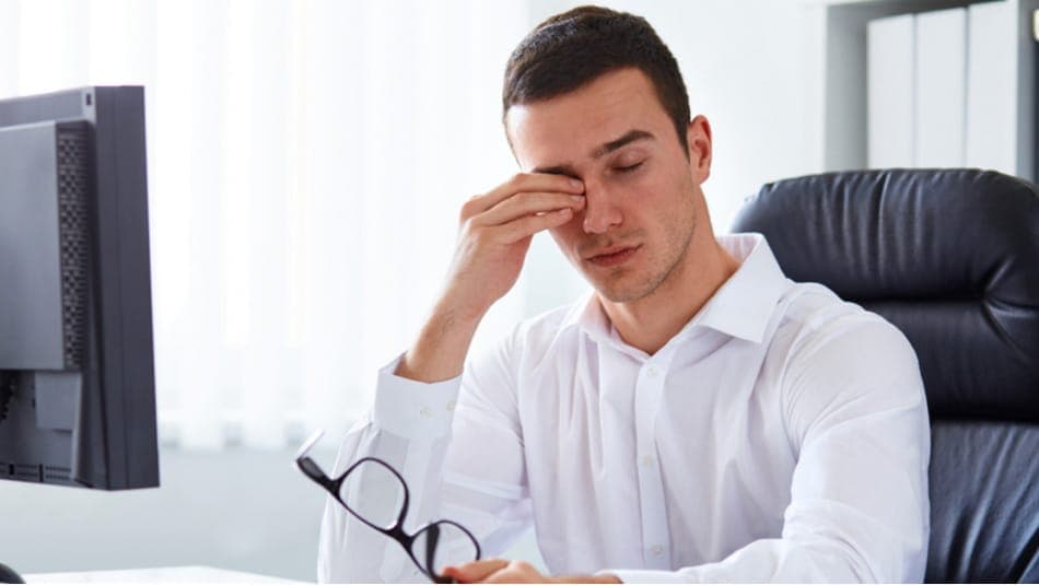 Bad Eye Habits That Age Your Eyes | KSA Silmakeskus