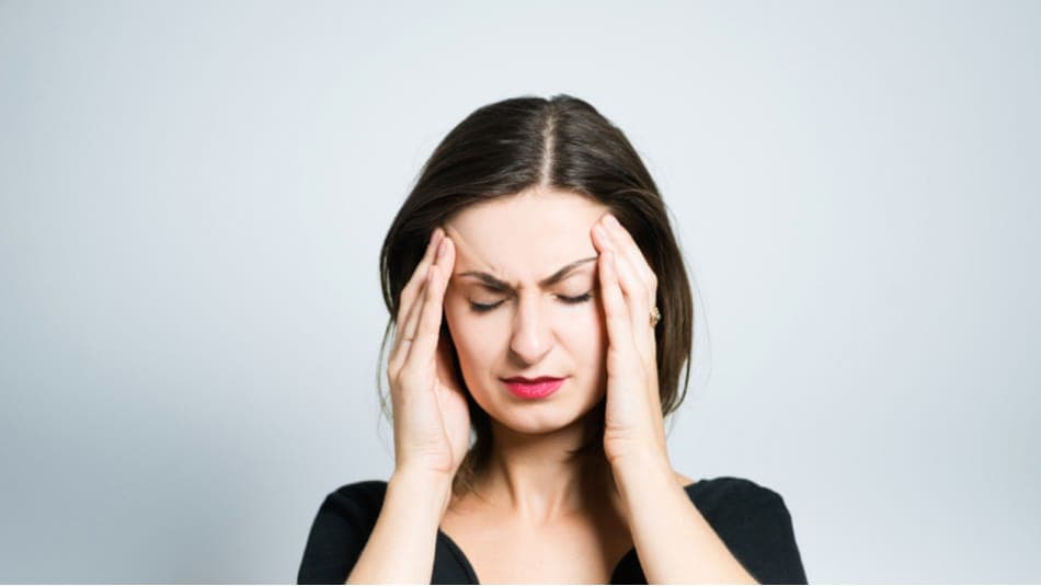 Фотофобия и светочувствительность глаз: причины