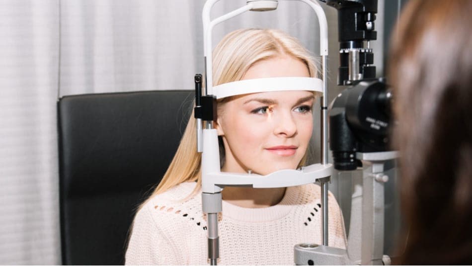 Лазерная коррекция зрения в Таллинне: кому подходит