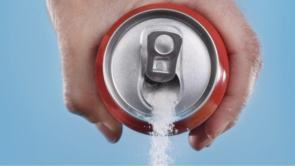 Напитки и здоровье глаз: вред для зрения