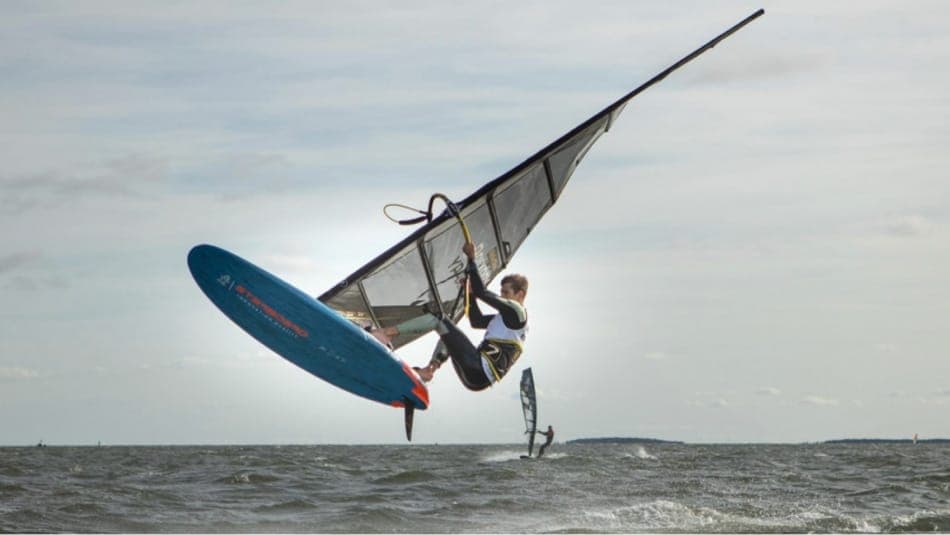 Frank Ervin: Flow3 silmaoperatsioon purjelauduril