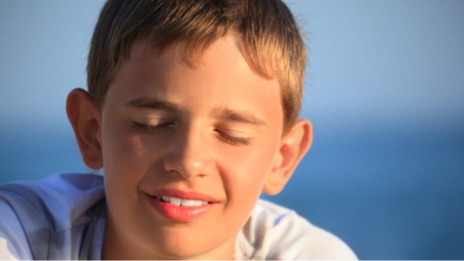 Keratoconus Laser Surgery: Teen's Vision Restored