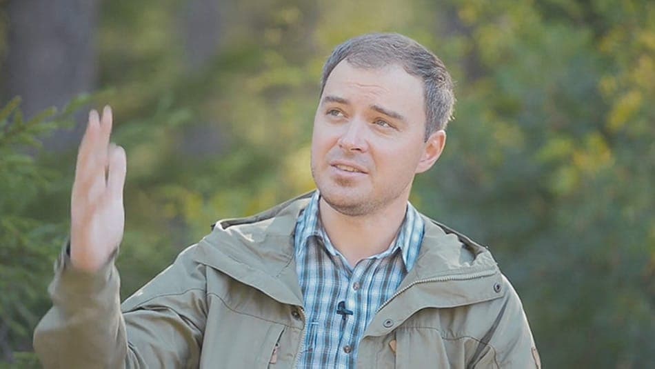 Flow3 лазерная коррекция: история Крито Элиаса